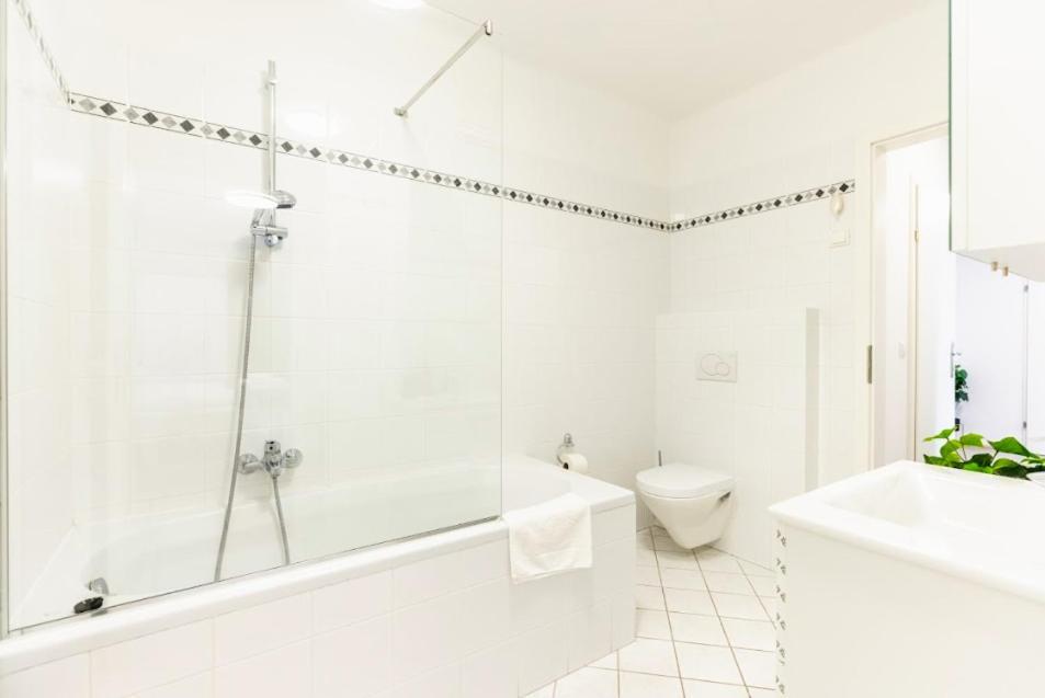 Experience Central Vienna From A Stylish And Modern Apartment Dış mekan fotoğraf